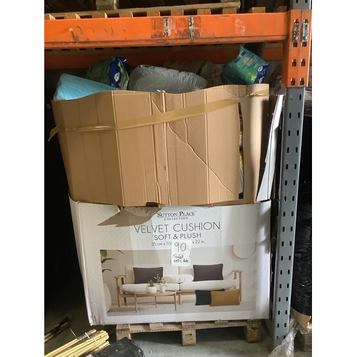 Lot 90        