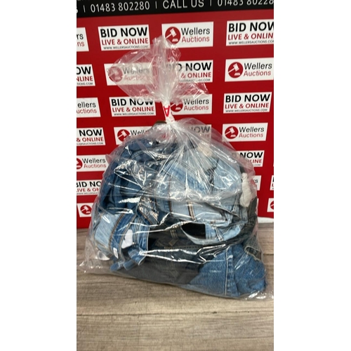 Lot 9012      