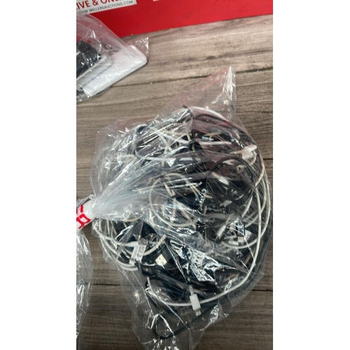 Lot 9025      
