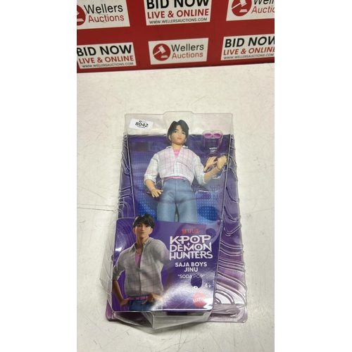 Lot 8042      