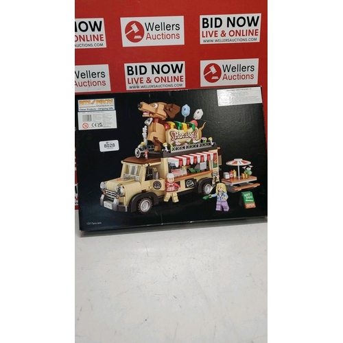 Lot 8028      