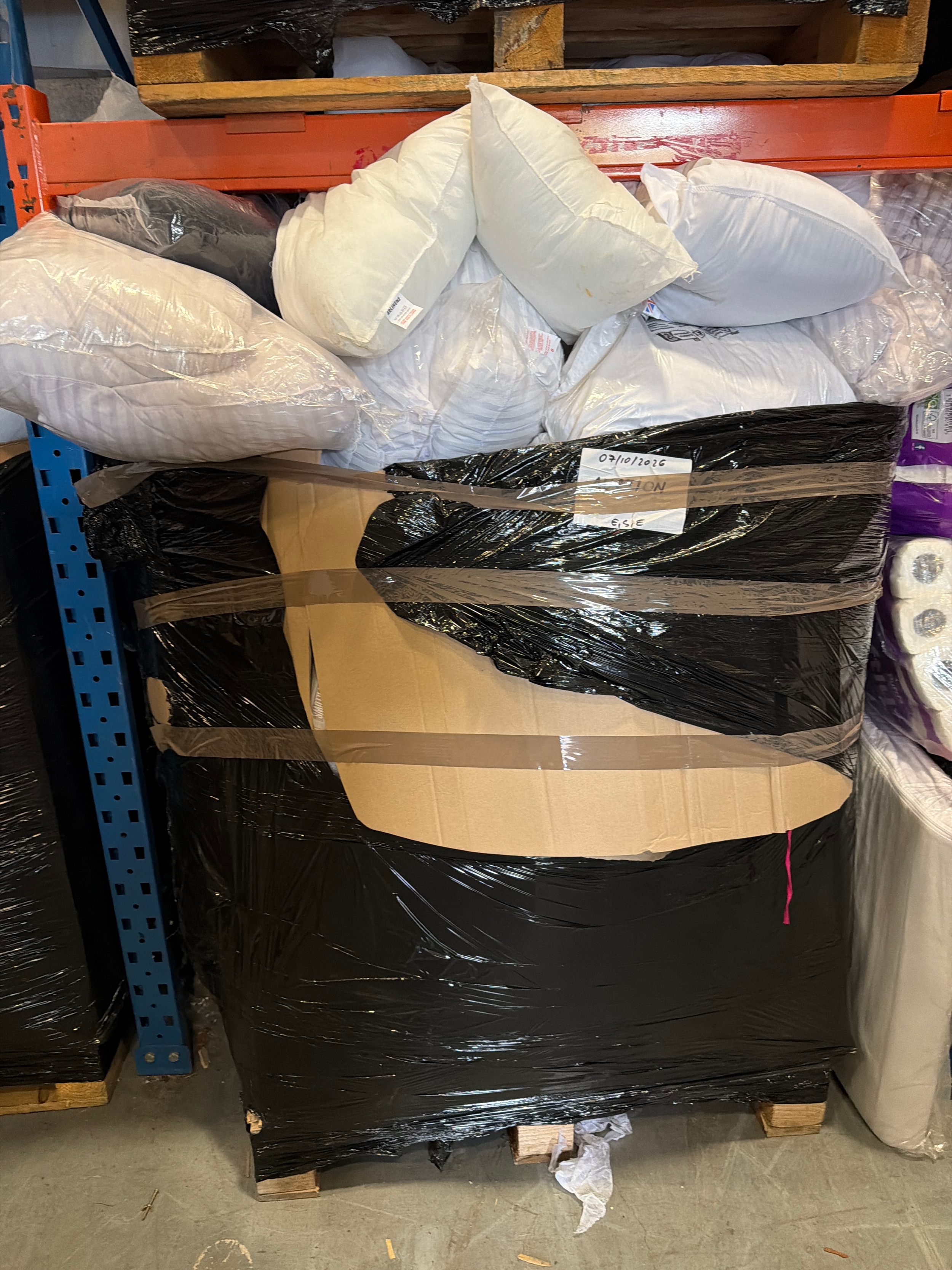 PALLET OF BEDDING