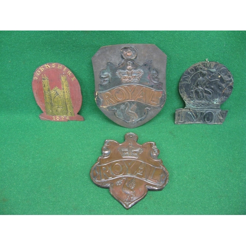 140 - Three thin metal fire insurance plaques to comprise: Yorkshire 1824 featuring a cathedral, Norwich U... 