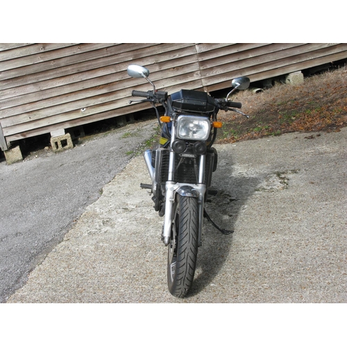 195 - 1982 Honda VF750 Sabre.  Registration Number: CWR 304Y.  Chassis Number: RC072001725.  Engine Number... 