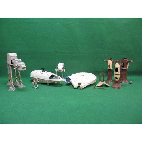 285 - Quantity of large Star Wars crafts and machines together with Ewoq village parts