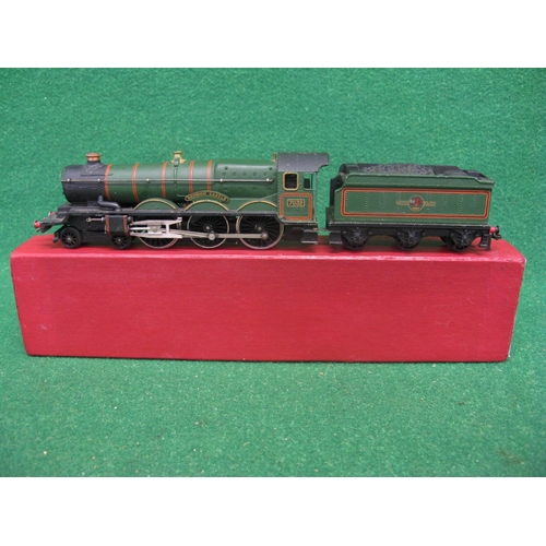 529 - Boxed Hornby Dublo 2220 2 Rail 4-6-0 tender locomotive No. 7032 Denbigh Castle in lined BR green