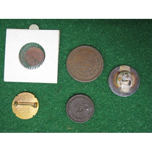 110 - Five Welsh transport and travel related badges and token to comprise: 19th century one Penny 1813 Pe... 