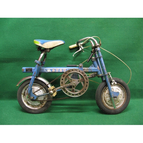 167 - Rare late 1960's/early 1970's Japanese portable bike, badged for Mitutoyo the seat, handle bars and ... 