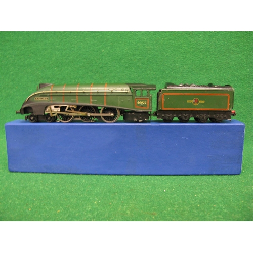 538 - 1962/1963 Hornby Dublo 3211 3 Rail A4 locomotive and tender No. 60022 Mallard in late BR lined green... 