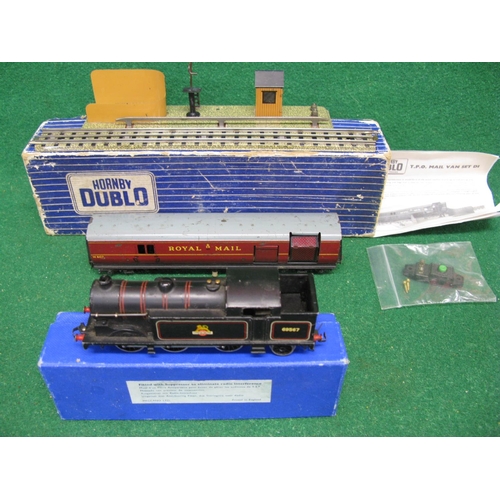 539 - Mid 1950's Hornby Dublo EDL17 3 Rail N2 0-6-0 tank locomotive No. 69567 in early BR black livery, bo... 