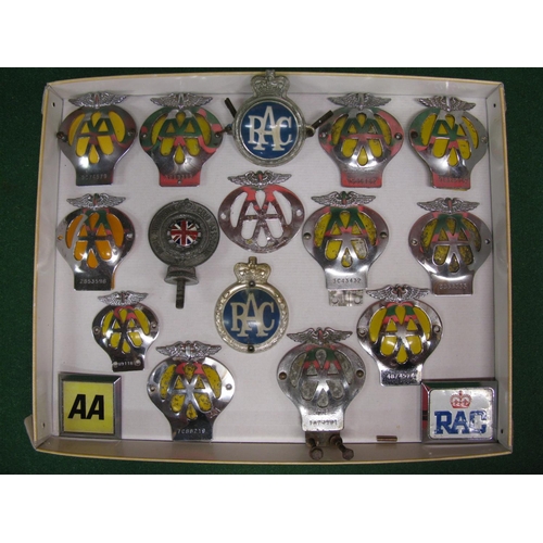 88 - Seventeen assorted AA and RAC car badges