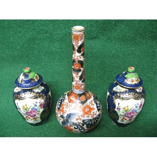 237 - Pair of lidded urns having panels decorated with birds - 6