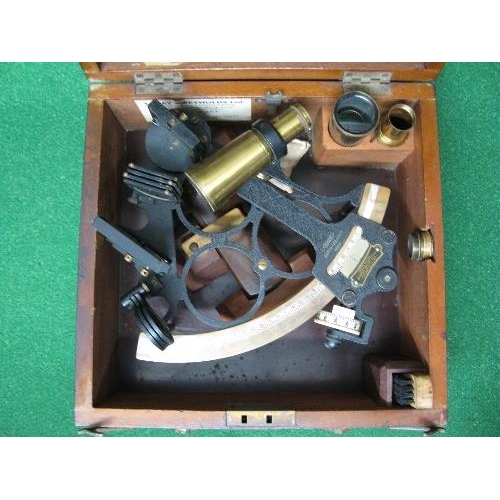 276 - Heath & Co. New Eltham, London SE9 Hezzanith sextant contained in original mahogany box