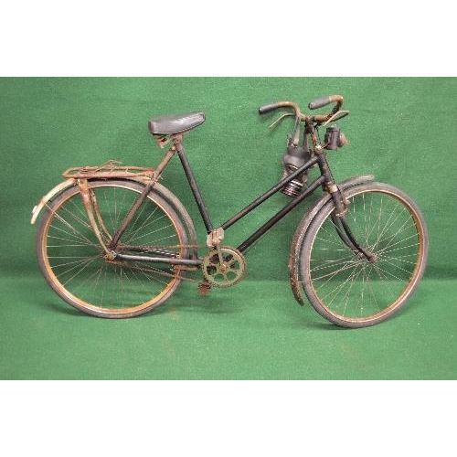 326 - Sun fixed wheel ladies bicycle with Mertons saddle, shrouded front lamp and white patches on mud gua... 