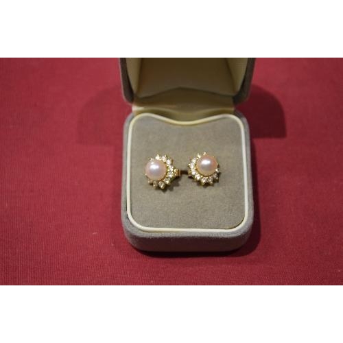 350 - Pair of 18ct gold Diamond and cultured pearl cluster ear studs