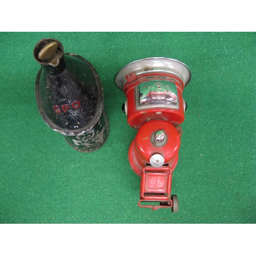 147 - Red carbide front lamp together with a metal can with brass stopper - 9