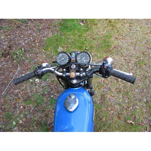 257 - 1977 Kawasaki Z200.  Registration No. MJY 974R.  Chassis No. KZ200A-000671.  Engine No. KZ200AE00057... 