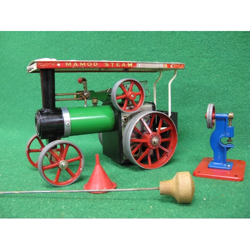 268 - Solid fuel Mamod steam tractor with steering column and funnel together with Mamod line shaft, grind... 