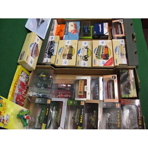 317 - Thirty one boxed diecast models to include: buses, tanks, motorbikes etc by Corgi, Dragon, Oxford, E... 