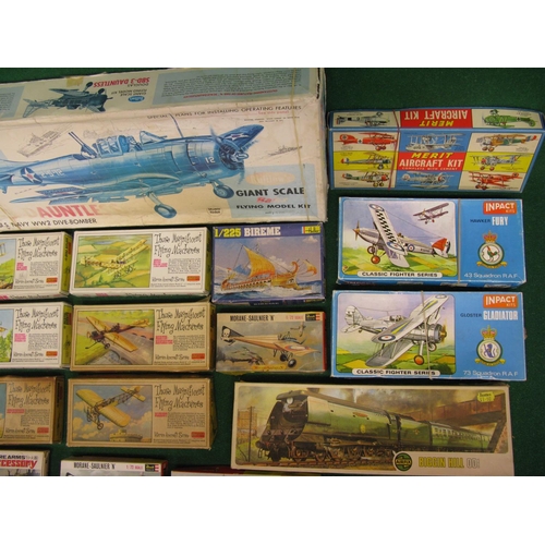 322 - Quantity of boxed unmade construction kits to comprise: giant scale flying balsa Douglas Dauntless b... 