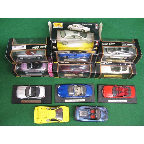 383 - Ten 1:18 scale Maisto diecast model cars, seven are in rough boxes including the Assembly Line Kit o... 