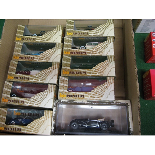 386 - Fifteen boxed Vintage car models including nine ixo-Museum 1:43 scale cars