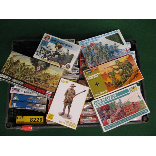 401 - Forty six boxed sets of 1:72 scale unpainted military figures by ESCI, ERTL, Hasegawa, Italeri, Emha... 