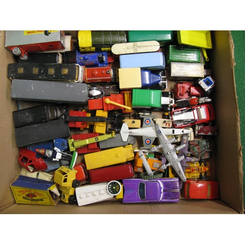 415 - Two boxes of approx 100 smaller loose diecast model vehicles from various manufacturers