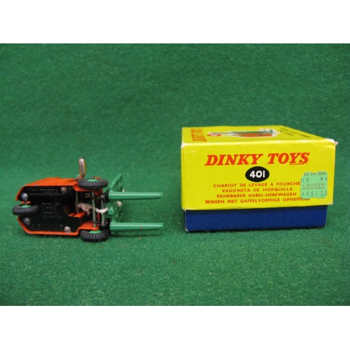 434 - Dinky 401 Coventry Climax Fork Lift Truck with a box of unknown age