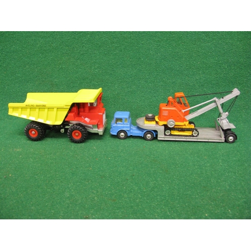 442 - Corgi Major Gift Set No. 27 Machinery Carrier With Priestman Cub Shovel together with a Dinky 924 Av... 