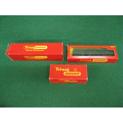 474 - 1960's boxed Triang/Hornby OO scale Class 101 DMU driving and trailer cars R157 and R158 together wi... 