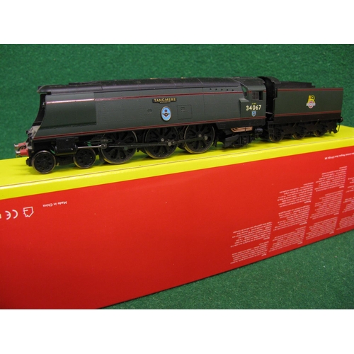 479 - Two boxed Hornby OO scale Super Detail steam locomotives with tenders to comprise: GWR 4-6-0 No. 602... 