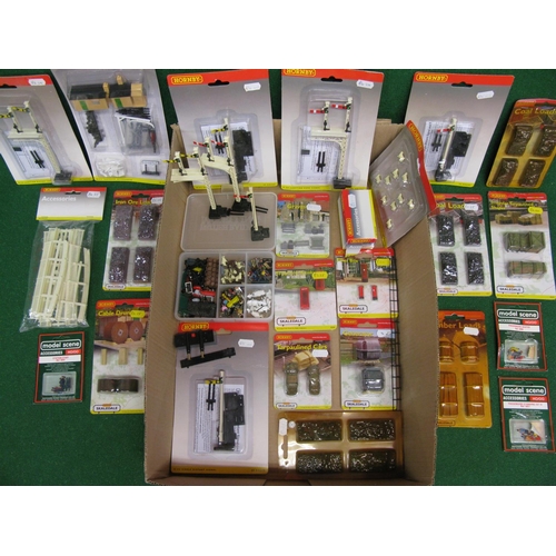 514 - Box of mostly Hornby, mainly unopened, OO scale accessories to include: signals, wagon loads, small ... 