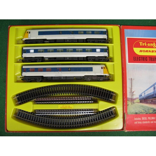 531 - Triang/Hornby boxed OO scale Blue Pullman train set containing: 3 car DMU in the later BR blue and g... 