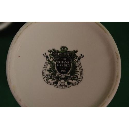 229 - Quantity of Port Meirion Botanic Garden table ware to include: large lidded tureen, flan dish, oven ... 