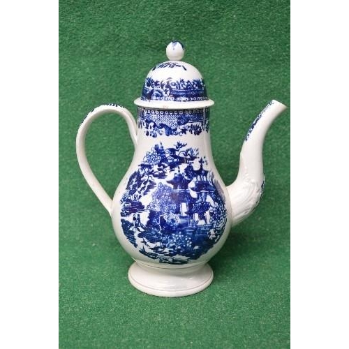 318 - Unmarked possibly Worcester blue and white coffee pot having panels decorated with scenes of buildin... 