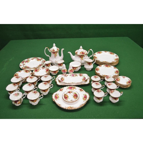 281 - Good quantity of Royal Albert Old Country Roses having the traditional white ground with rose decora... 