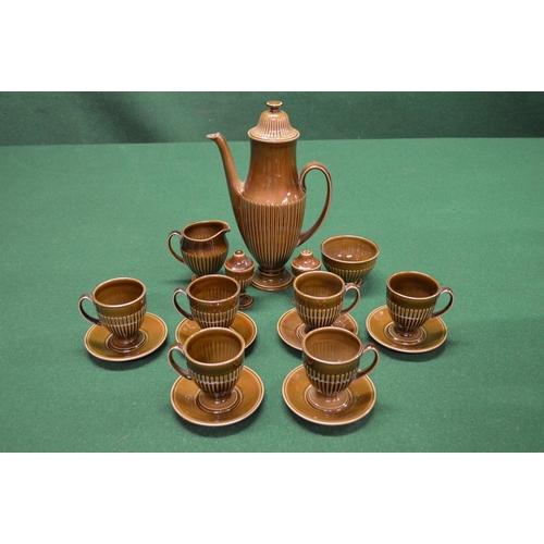 284 - Carltonware teaset having gadrooned decoration to comprise: teapot, milk jug, sugar bowl, six teacup... 