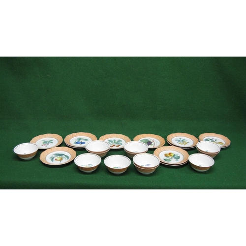 286 - Vista Alegre Mottahedeh set of twelve plates and set of twelve bowls having central panels decorated... 