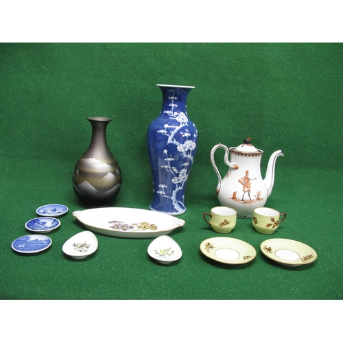 320 - Group of ceramics to include: Oriental blue glazed vase, Royal Copenhagen teapot having decoration o... 