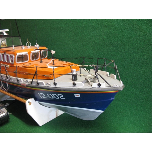 208 - Handbuilt large radio controlled model of Hastings lifeboat, hull and plans by Models By Design with... 