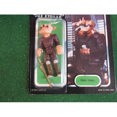 322 - Star Wars Return Of The Jedi Ree-Yees carded figure on a 70 back.  Bubble clear, dented but no split... 