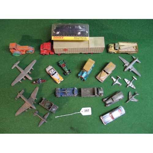 397 - Box of loose Dinky vehicles and aeroplanes to include: McLean Trucking Company artic, Aston Martin D... 