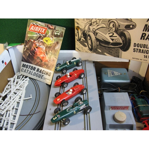 444 - Quantity of 1960's 1:32 scale Airfix motor racing (slot car) items to include: boxed and loose curve... 