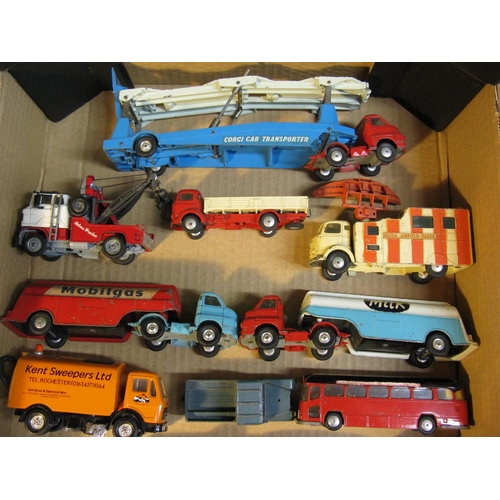 455 - Box of Corgi diecast vehicles to include: Decca Airfield Radar, Bedford Mobil Gas, Ford Thames Airbo... 