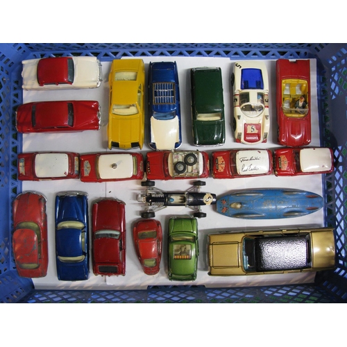 470 - Approx twenty loose Corgi diecast cars to include: six Minis, a Thunderbird, Hienkel, Lincoln Contin... 