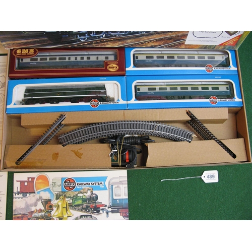 489 - 1980's OO scale Great Model Railways (Airfix/Palitoy) Diesel Passenger Train set with a green Class ... 