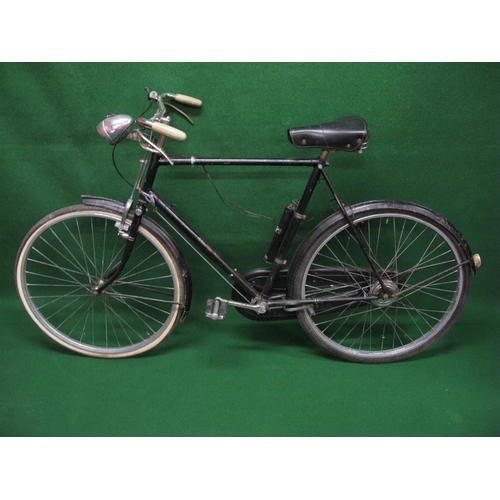 91 - Gentleman's Raleigh bicycle with front and rear rod brakes, Brooks saddle, Sturmey Archer three spee... 