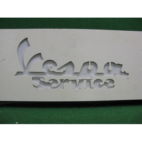 147 - Heavy steel and plastic light box for Vespa Service, with feet - 21.5