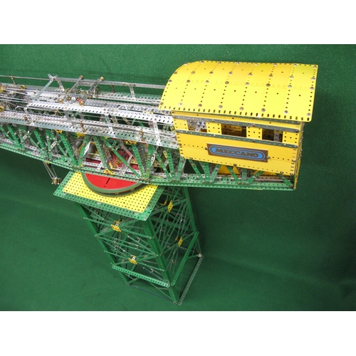 203 - Large Meccano model of a block-setting crane, built in the last decade using 1950's  and some reprod... 